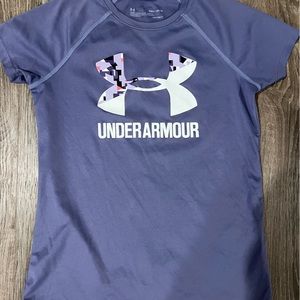 Girls Under Armour t-shirt.  Size medium.